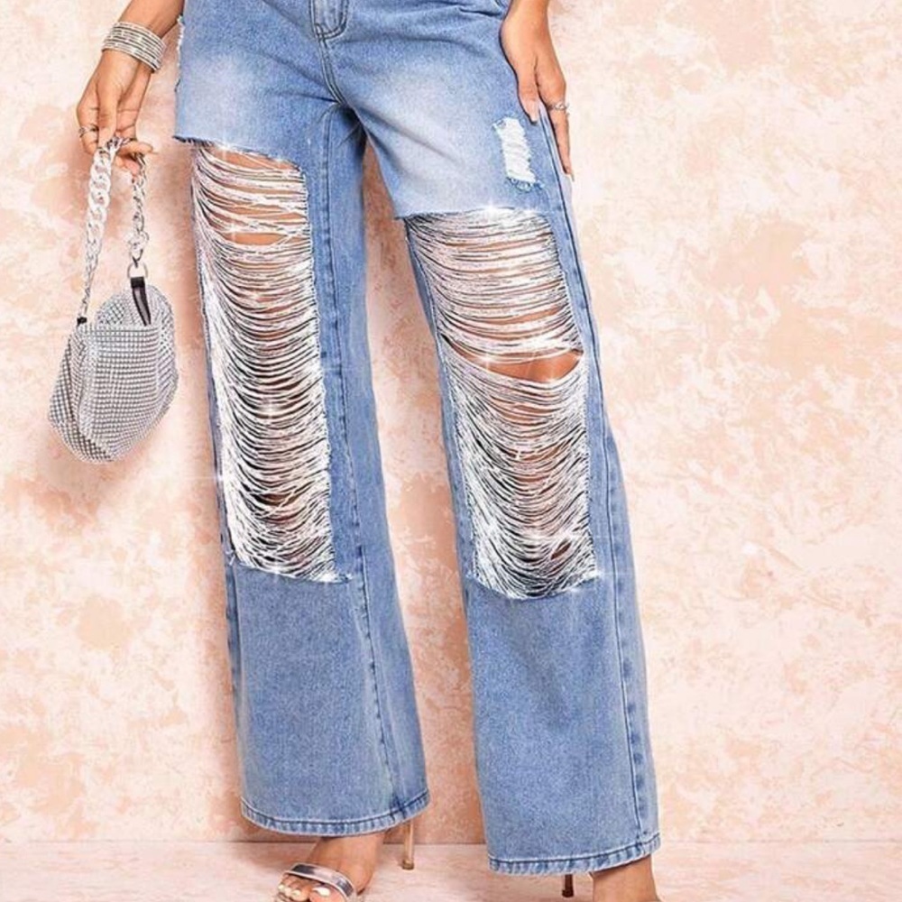 💙🔥NWOT-SEXY High Waist Ripped Wide Leg Jeans SZ 27💙🔥